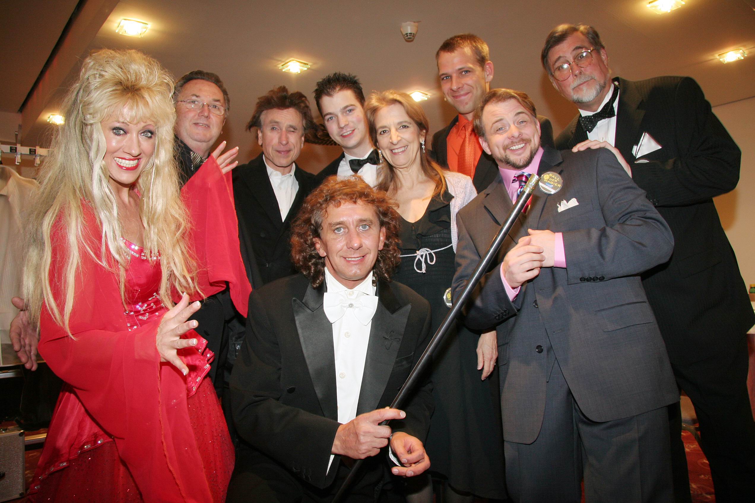 TonyRei-Ball-der-Magier-Künstler-2006